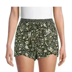 Flyaway Printed Woven Shorts